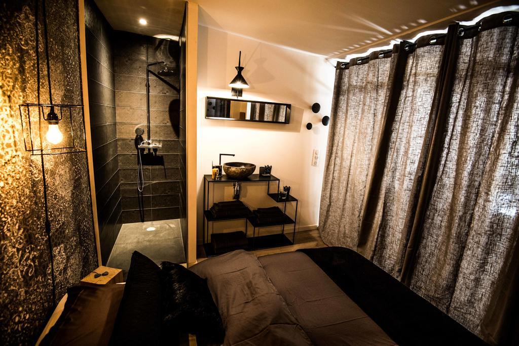Ferienwohnung "Un Lieu Unique" Le Gold Et Le Cocon Annecy Exterior foto