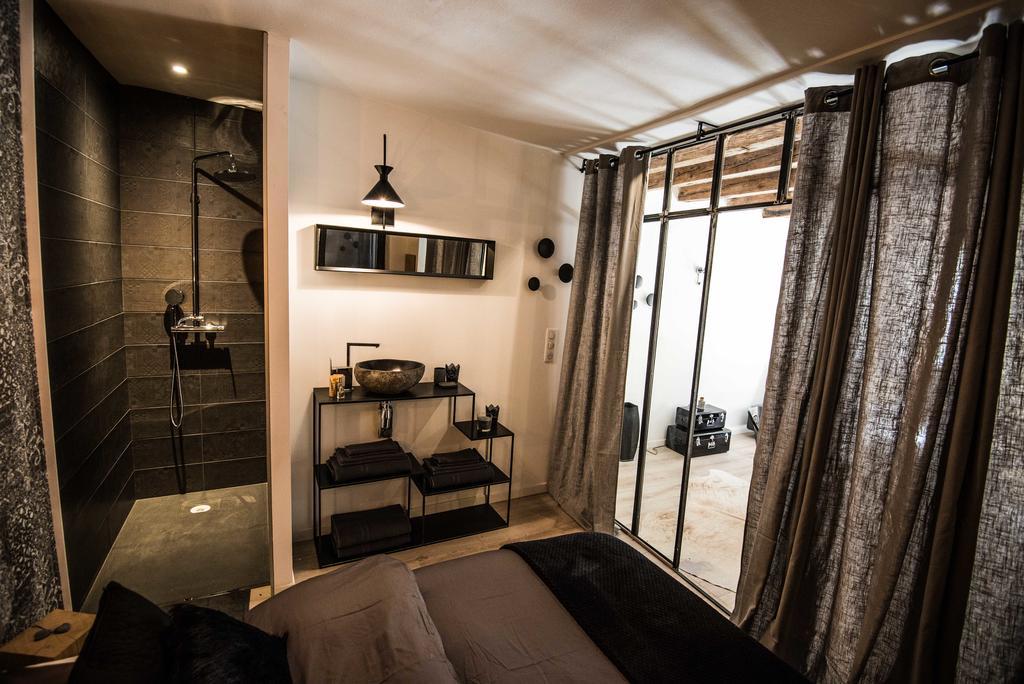Ferienwohnung "Un Lieu Unique" Le Gold Et Le Cocon Annecy Exterior foto