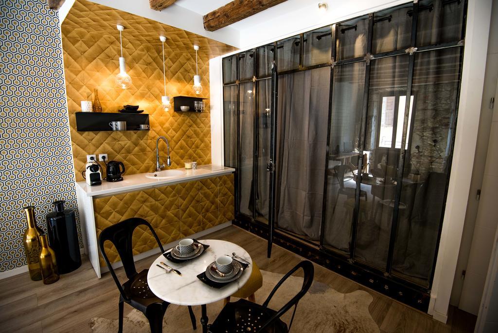 Ferienwohnung "Un Lieu Unique" Le Gold Et Le Cocon Annecy Exterior foto