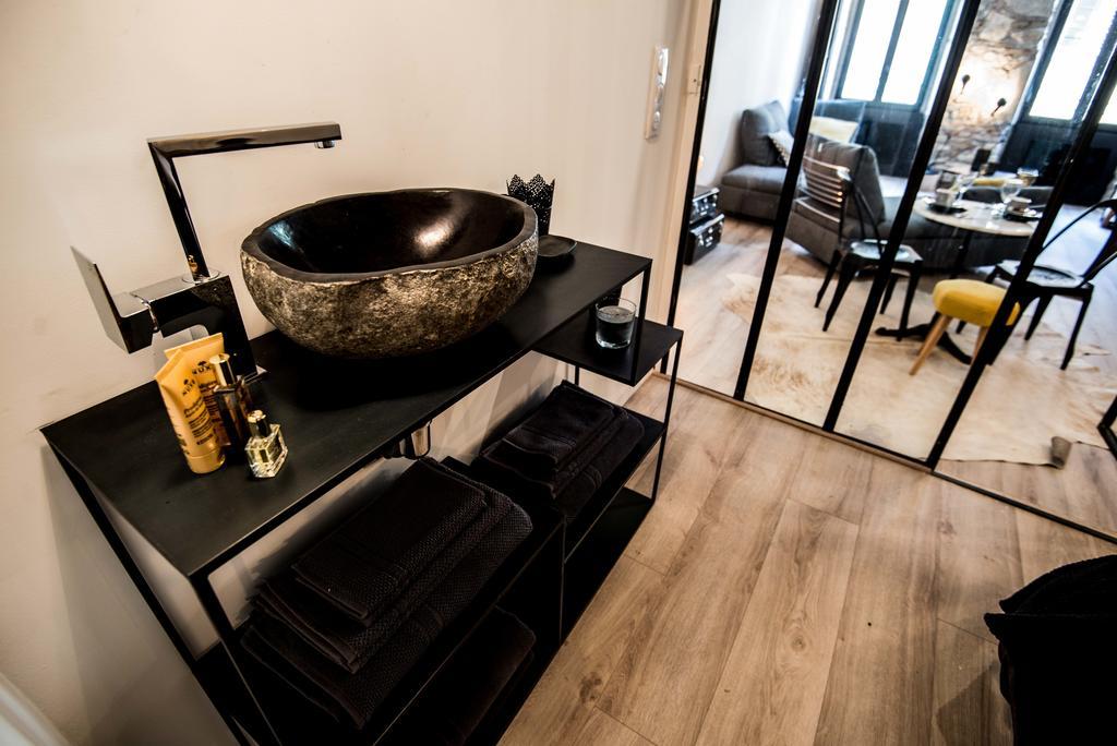 Ferienwohnung "Un Lieu Unique" Le Gold Et Le Cocon Annecy Exterior foto